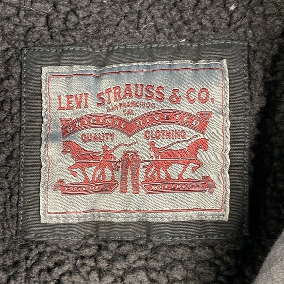 Levi’s trucker jacket Sherpa lining and attached hoodie true black size S - Picture 5 of 14